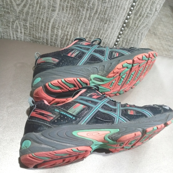 Asics Gel Venture 5 Running/Athletic Shoes - Picture 7 of 10